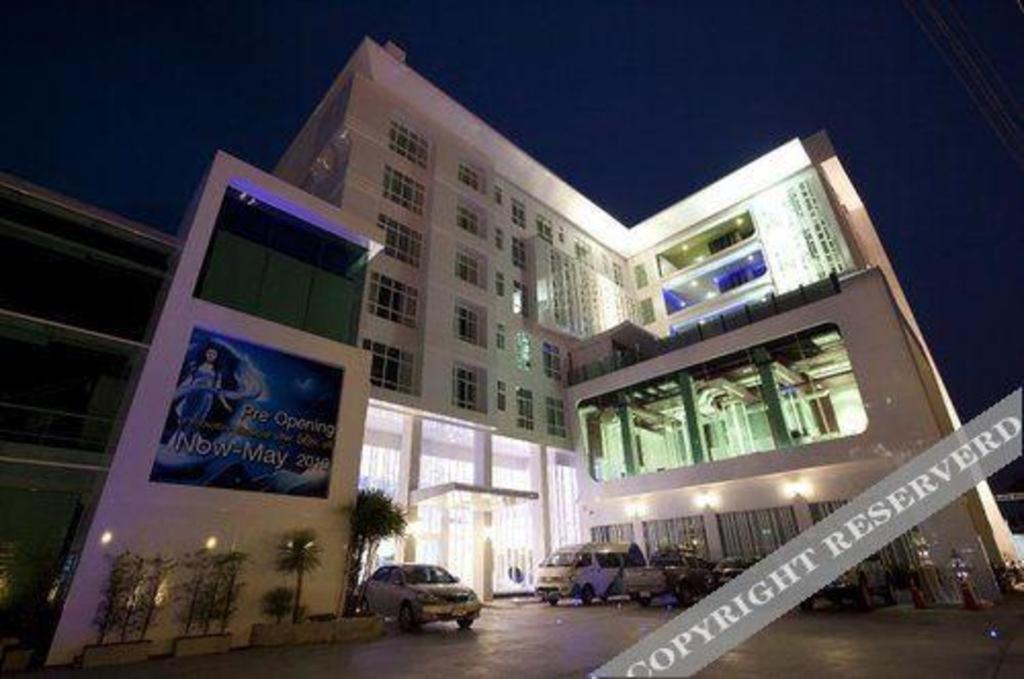 Glacier Hotel Khon Kaen Bagian luar foto