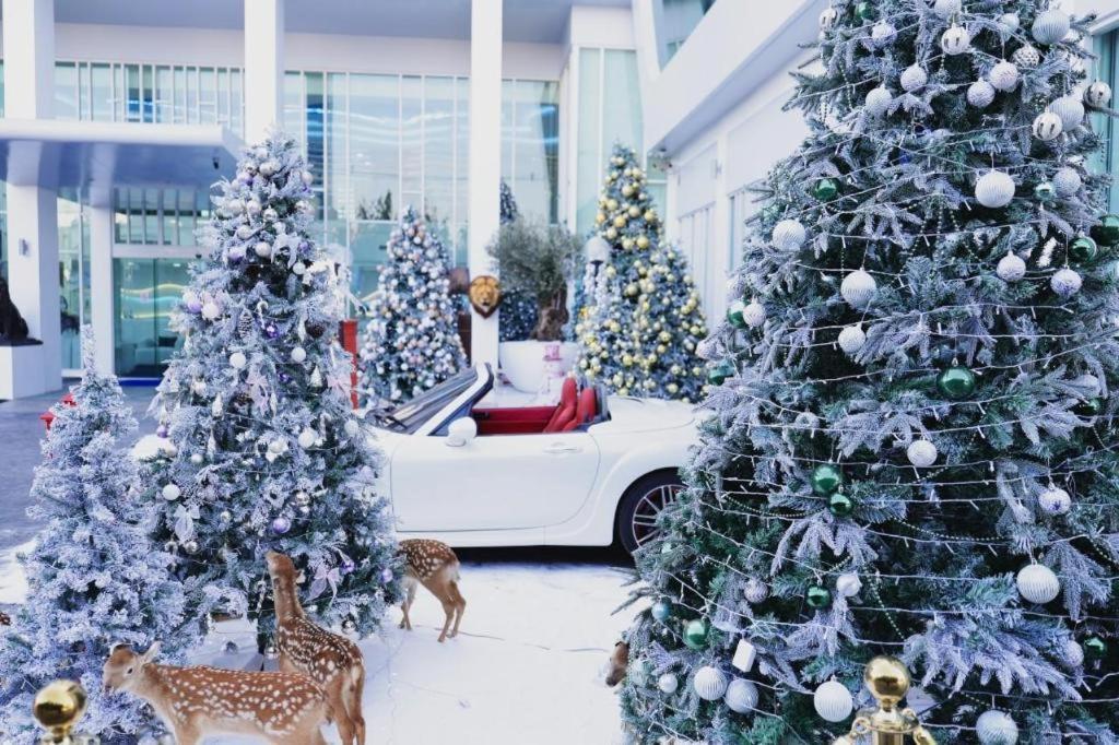 Glacier Hotel Khon Kaen Bagian luar foto